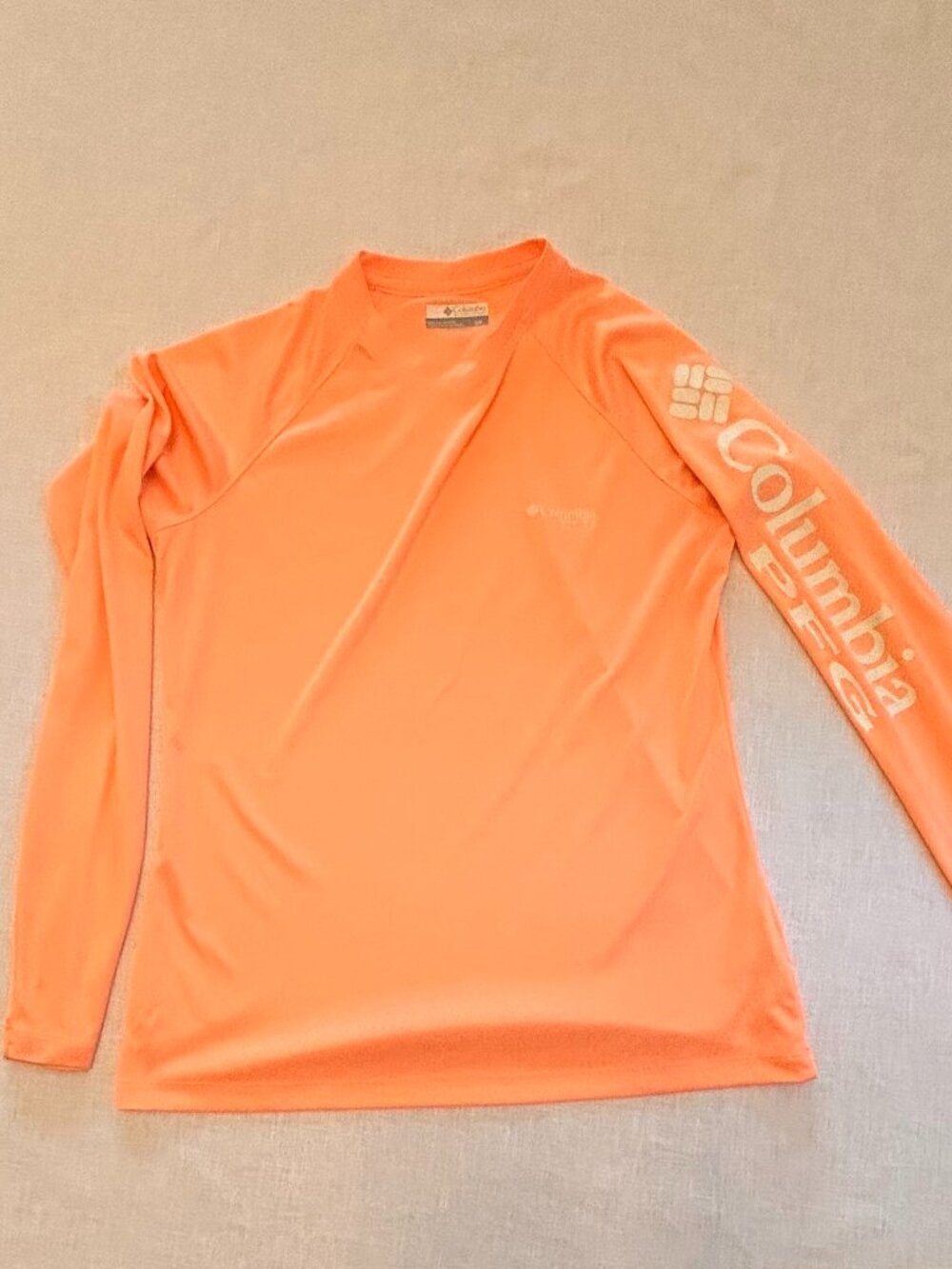 Columbia PFG sun shirt, peach, size S. #unisex #gorpcore